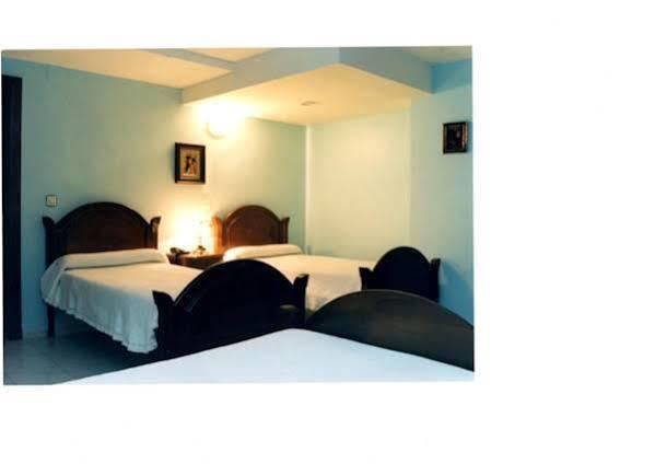 Hostal Algodon Palencia Exterior photo